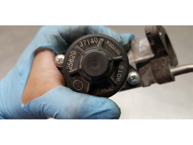 Recambio de valvula egr para toyota corolla (e21) hybrid active referencia OEM IAM 2562037140  