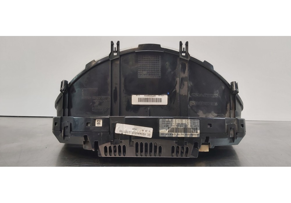 Recambio de cuadro instrumentos para mercedes clase c (w204) berlina c 220 cdi (204.008) referencia OEM IAM A2049004500   Recambio de cuadro instrumentos para mercedes clase c (w204) berlina c 220 cdi (204.008) referencia OEM IAM A2049004500