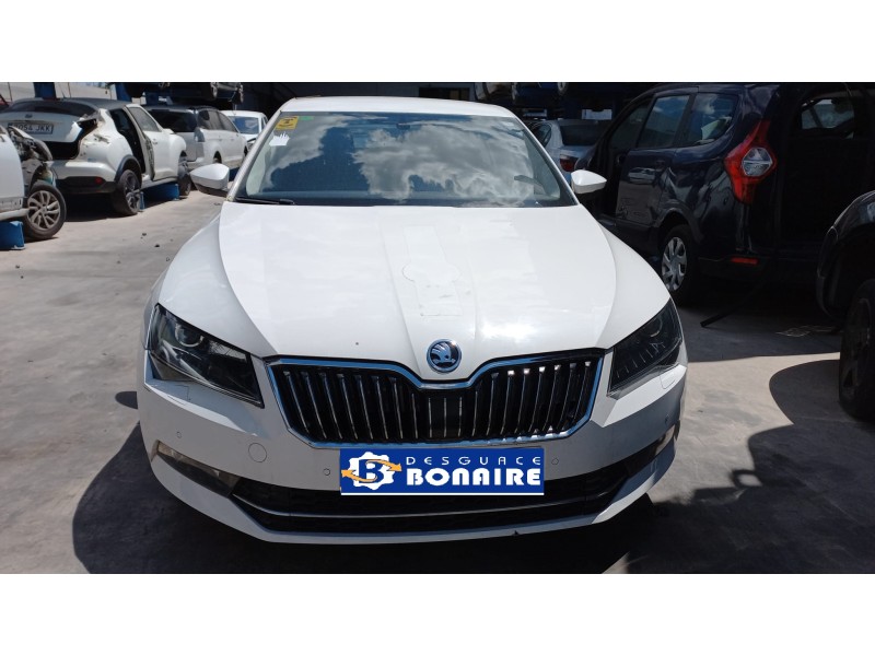 skoda superb (3v3) del año 2015