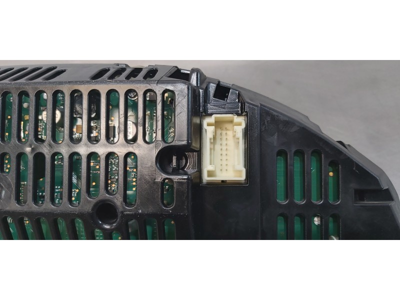 Recambio de cuadro instrumentos para mercedes clase c (w204) berlina c 220 cdi (204.008) referencia OEM IAM A2049004500  