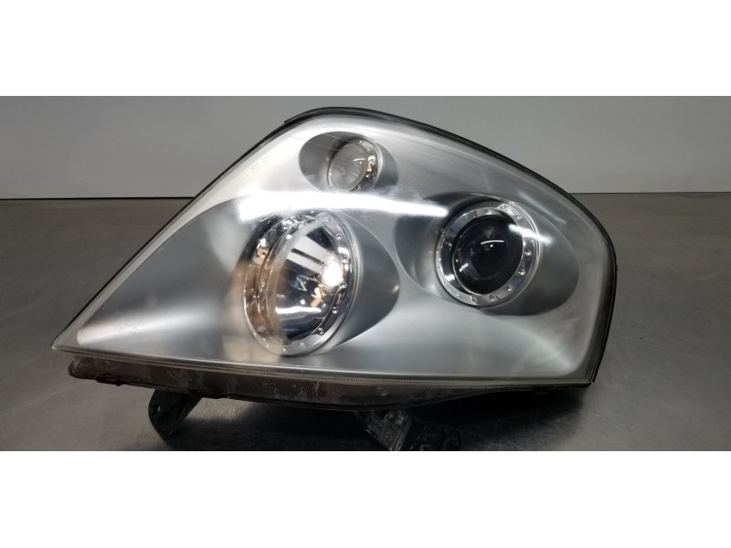 Recambio de faro derecho para ssangyong rexton rx 270 full referencia OEM IAM 8310208203HBC   Recambio de faro derecho para ssangyong rexton rx 270 full referencia OEM IAM 8310208203HBC