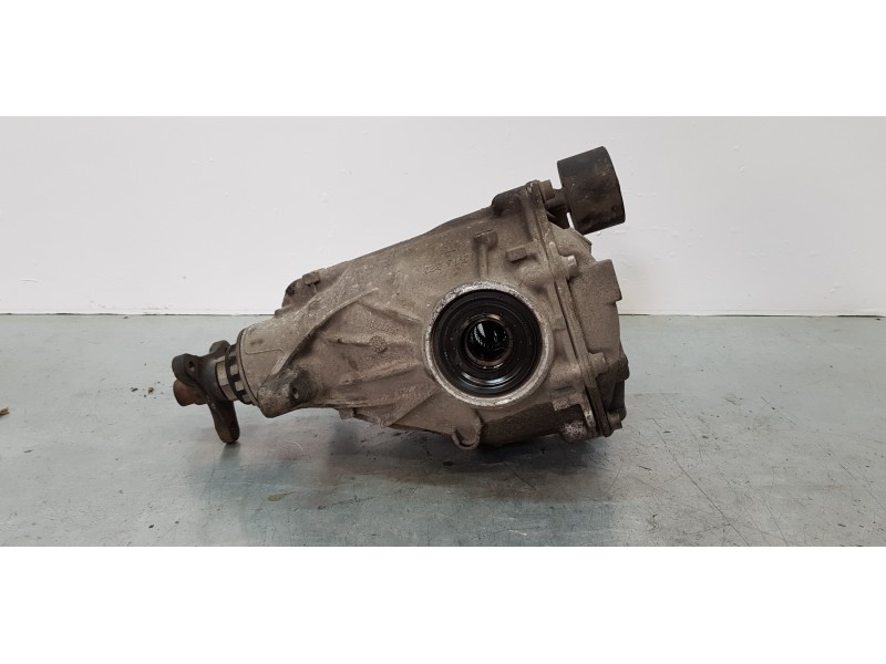 Recambio de diferencial trasero para bmw serie 5 lim. (f10) 530d referencia OEM IAM 33107584457  