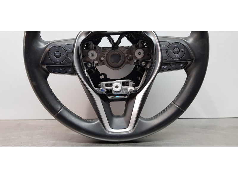 Recambio de volante para toyota corolla (e21) hybrid active referencia OEM IAM 451000Z220  