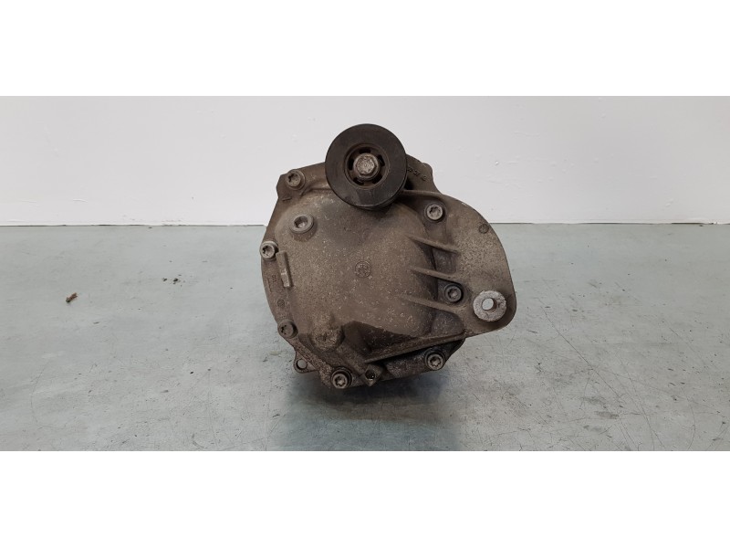 Recambio de diferencial trasero para bmw serie 5 lim. (f10) 530d referencia OEM IAM 33107584457  
