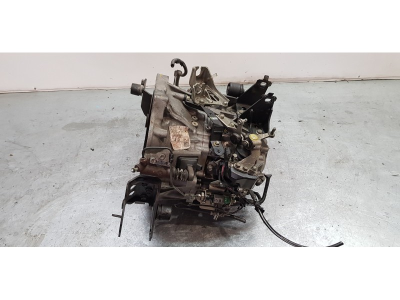 Recambio de caja cambios para toyota avensis (t27) executive referencia OEM IAM 3030020B00   Recambio de caja cambios para toyota avensis (t27) executive referencia OEM IAM 3030020B00