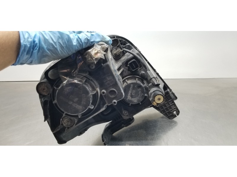 Recambio de faro derecho para ssangyong rexton rx 270 full referencia OEM IAM 8310208203HBC   Recambio de faro derecho para ssangyong rexton rx 270 full referencia OEM IAM 8310208203HBC