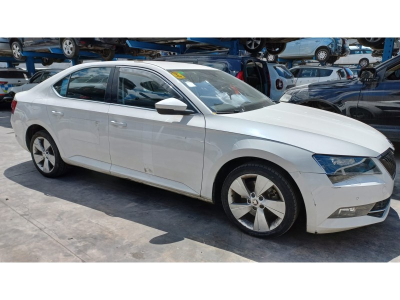 skoda superb (3v3) del año 2015
