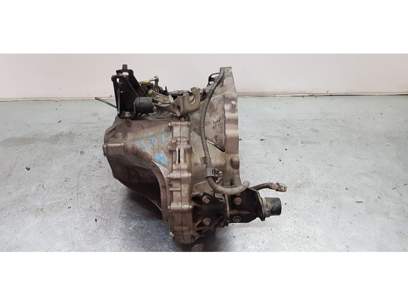 Recambio de caja cambios para toyota avensis (t27) executive referencia OEM IAM 3030020B00   Recambio de caja cambios para toyota avensis (t27) executive referencia OEM IAM 3030020B00