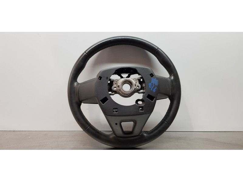 Recambio de volante para toyota corolla (e21) hybrid active referencia OEM IAM 451000Z220  