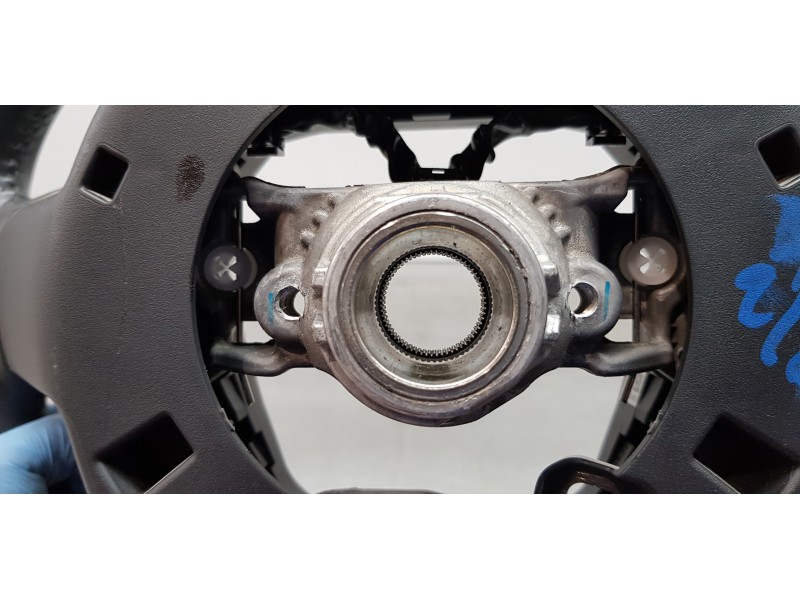 Recambio de volante para toyota corolla (e21) hybrid active referencia OEM IAM 451000Z220  