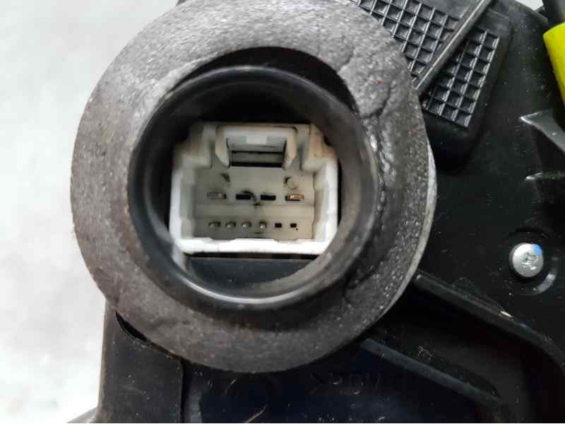 Recambio de cerradura puerta delantera izquierda para toyota avensis (t27) advance referencia OEM IAM 6904002210   Recambio de cerradura puerta delantera izquierda para toyota avensis (t27) advance referencia OEM IAM 6904002210