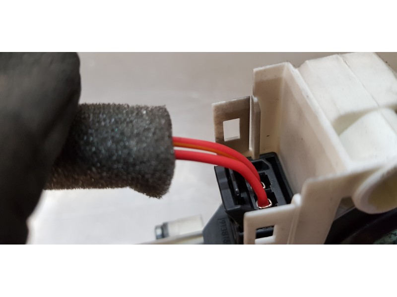 Recambio de motor elevalunas delantero izquierdo para skoda superb combi (3t5) active referencia OEM IAM 8K0959801A   Recambio de motor elevalunas delantero izquierdo para skoda superb combi (3t5) active referencia OEM IAM 8K0959801A