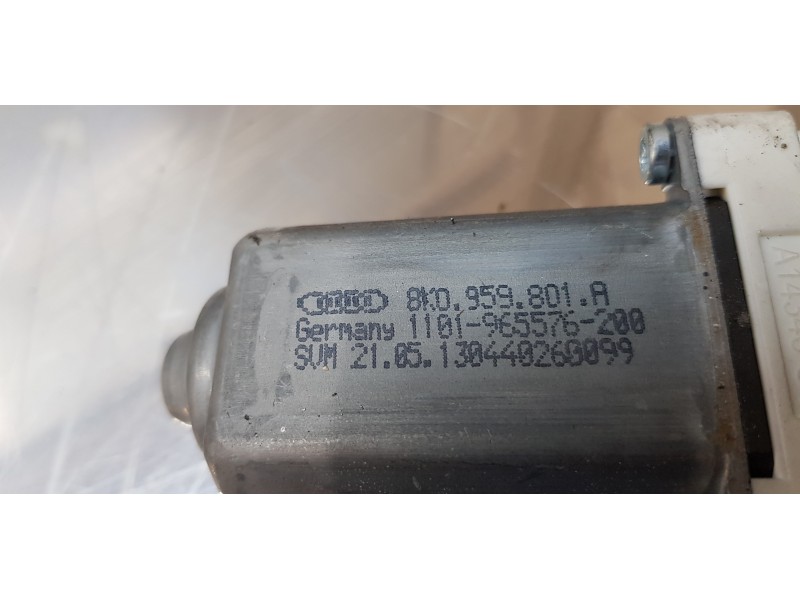 Recambio de motor elevalunas delantero izquierdo para skoda superb combi (3t5) active referencia OEM IAM 8K0959801A   Recambio de motor elevalunas delantero izquierdo para skoda superb combi (3t5) active referencia OEM IAM 8K0959801A