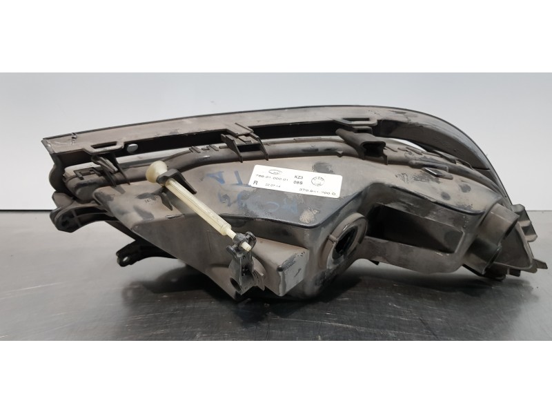 Recambio de faro antiniebla derecho para skoda suberb (3t4) ambition referencia OEM IAM 3T0941700C  
