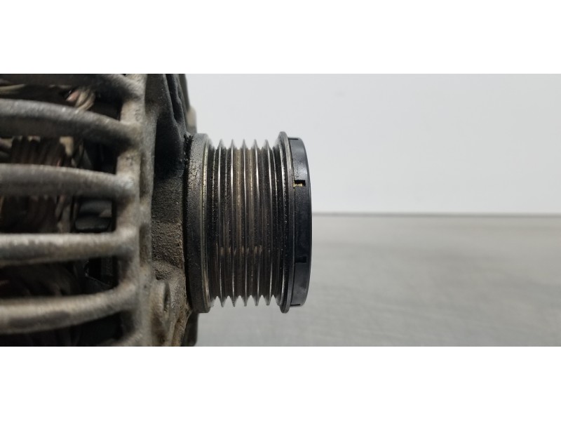 Recambio de alternador para peugeot 307 break / sw (s1) pk referencia OEM IAM 9646321880 0124525035  Recambio de alternador para peugeot 307 break / sw (s1) pk referencia OEM IAM 9646321880 0124525035