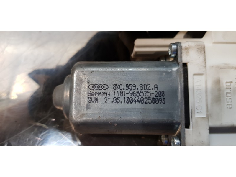 Recambio de motor elevalunas delantero derecho para skoda superb combi (3t5) active referencia OEM IAM 8K0959802A   Recambio de motor elevalunas delantero derecho para skoda superb combi (3t5) active referencia OEM IAM 8K0959802A