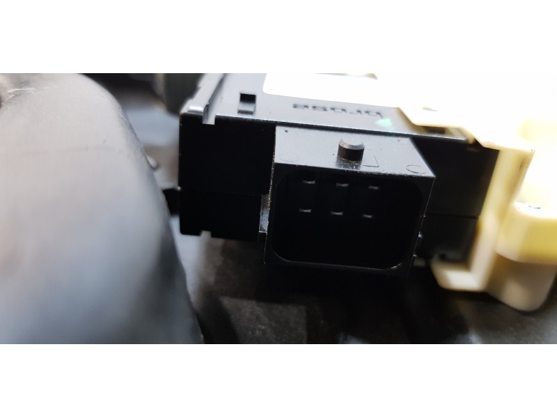 Recambio de elevalunas delantero derecho para fiat 500 x (334) pop star referencia OEM IAM 00520169260  