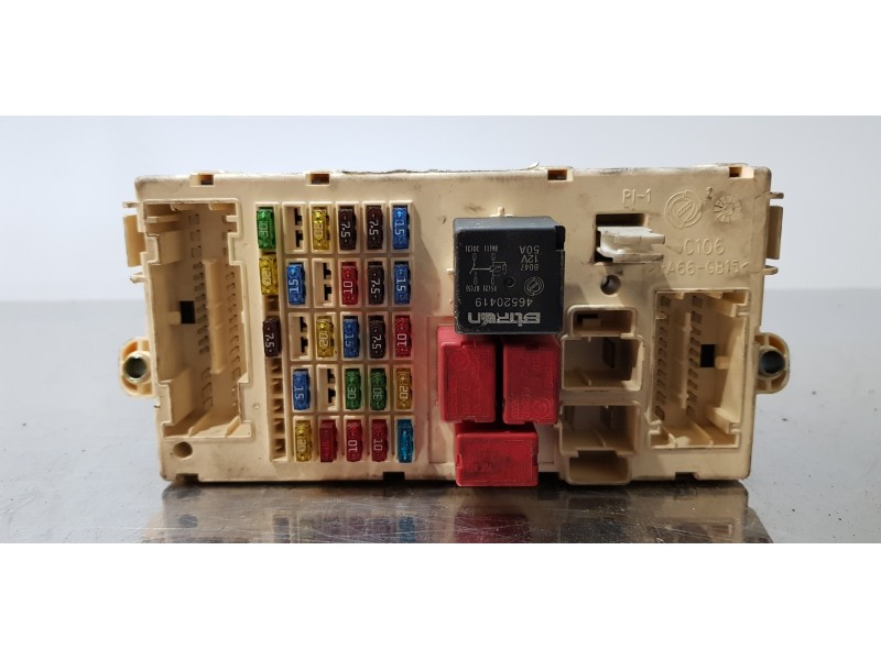 Recambio de caja reles / fusibles para fiat stilo (192) 1.6 16v active referencia OEM IAM 46750594   Recambio de caja reles / fusibles para fiat stilo (192) 1.6 16v active referencia OEM IAM 46750594