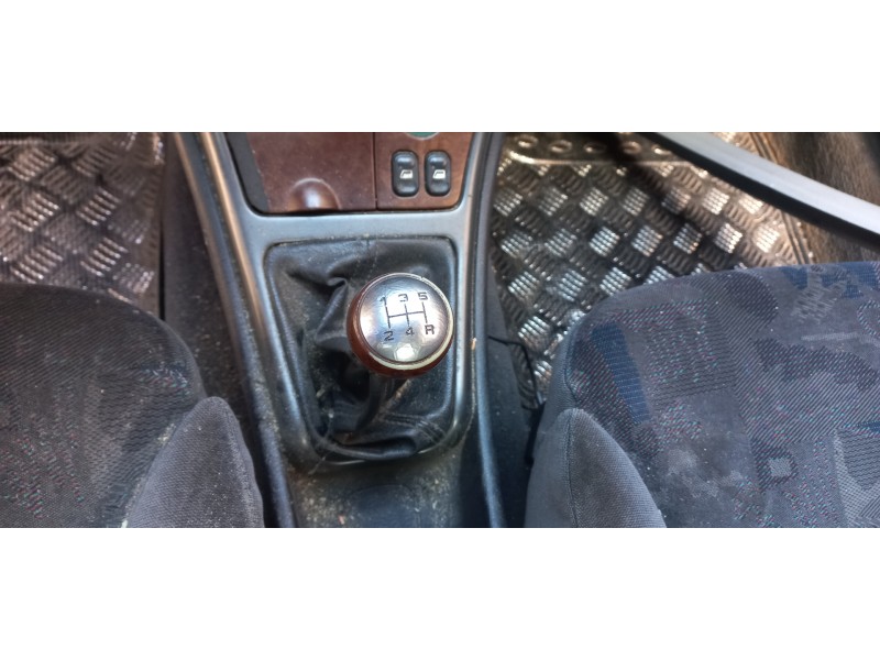 citroen xsara berlina del año 2000