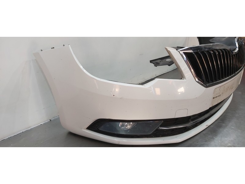 Recambio de paragolpes delantero para skoda suberb (3t4) ambition referencia OEM IAM 3T0807221K   Recambio de paragolpes delantero para skoda suberb (3t4) ambition referencia OEM IAM 3T0807221K