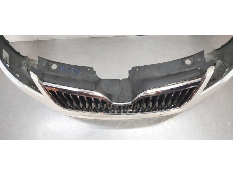 Recambio de paragolpes delantero para skoda suberb (3t4) ambition referencia OEM IAM 3T0807221K   Recambio de paragolpes delantero para skoda suberb (3t4) ambition referencia OEM IAM 3T0807221K