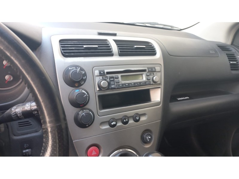 honda civic berlina 3 (ep1/2) del año 2004