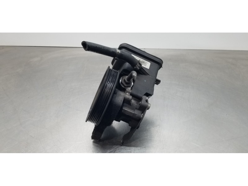 Recambio de bomba direccion para bmw serie 5 berlina (e60) 520d referencia OEM IAM 32416783431  