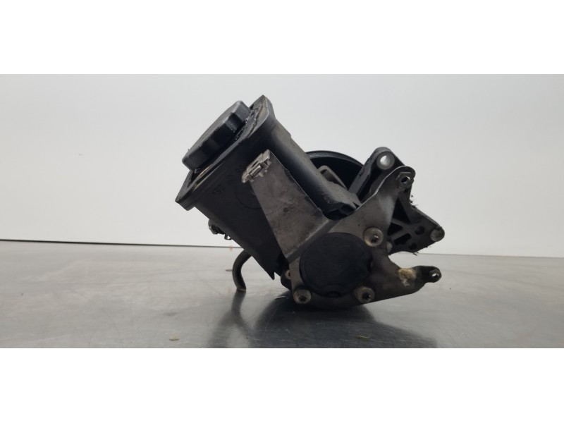 Recambio de bomba direccion para bmw serie 5 berlina (e60) 520d referencia OEM IAM 32416783431  