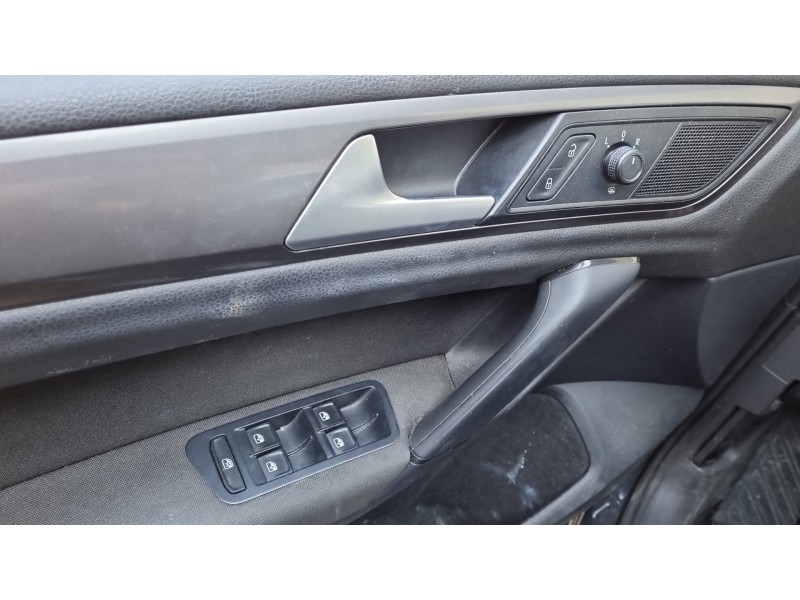 volkswagen golf vii sportsvan del año 2016