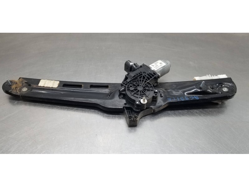 Recambio de elevalunas trasero derecho para bmw x3 (f25) xdrive 20d referencia OEM IAM 51357382138 7258536 