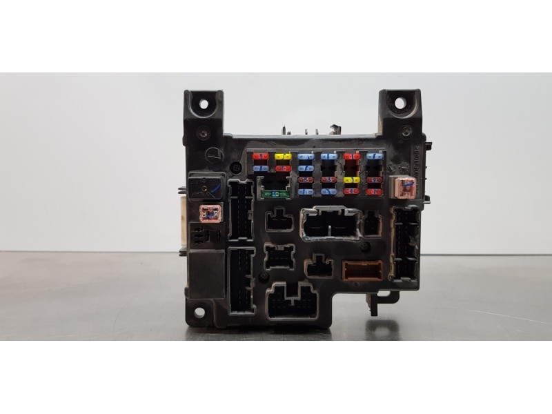 Recambio de caja reles / fusibles para mitsubishi lancer berlina (cy0) instyle referencia OEM IAM 8637A320   Recambio de caja reles / fusibles para mitsubishi lancer berlina (cy0) instyle referencia OEM IAM 8637A320