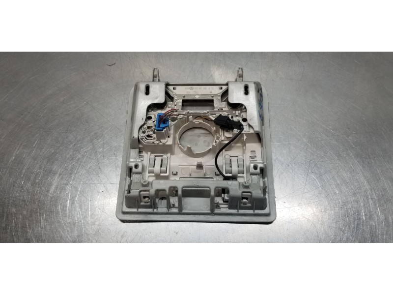 Recambio de luz interior para seat leon st (5f8) reference referencia OEM IAM 1K0947105ACY20 1K0947105AC  Recambio de luz interior para seat leon st (5f8) reference referencia OEM IAM 1K0947105ACY20 1K0947105AC