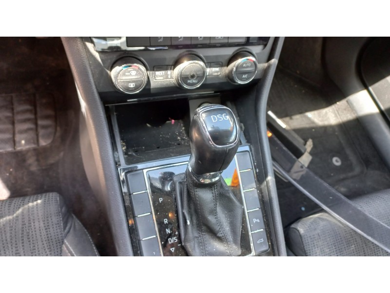 skoda superb (3v3) del año 2015