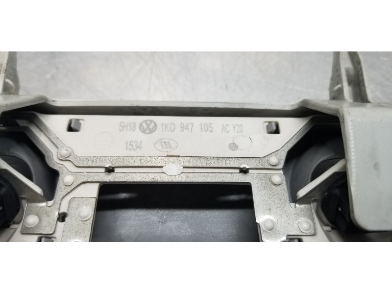 Recambio de luz interior para seat leon st (5f8) reference referencia OEM IAM 1K0947105ACY20 1K0947105AC  Recambio de luz interior para seat leon st (5f8) reference referencia OEM IAM 1K0947105ACY20 1K0947105AC