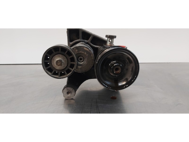 Recambio de bomba direccion para iveco daily pr einzelkabine 35 s... radstand 3000 referencia OEM IAM 504385414   Recambio de bomba direccion para iveco daily pr einzelkabine 35 s... radstand 3000 referencia OEM IAM 504385414