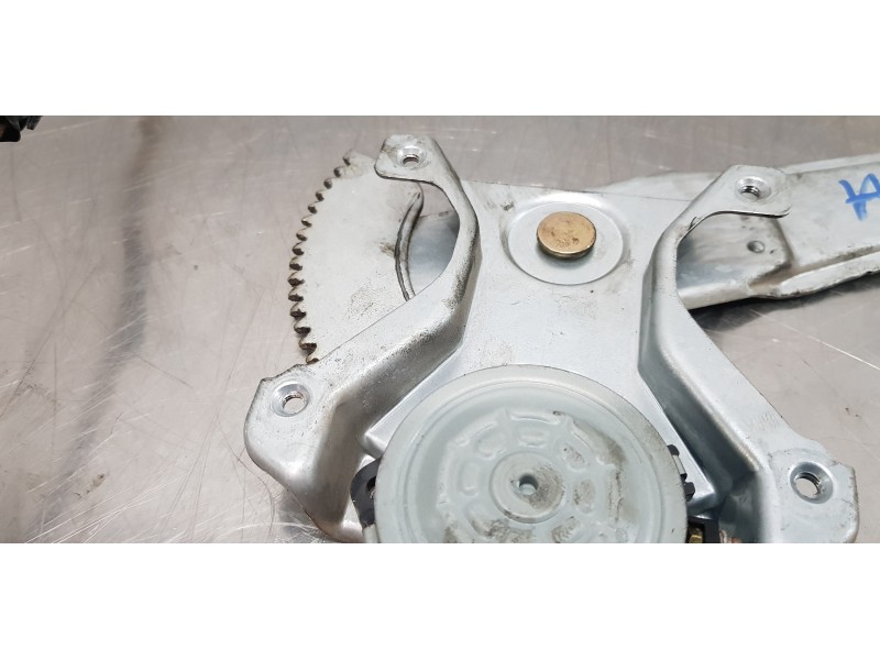 Recambio de elevalunas trasero izquierdo para mazda premacy (cp) td active referencia OEM IAM C10073590B  