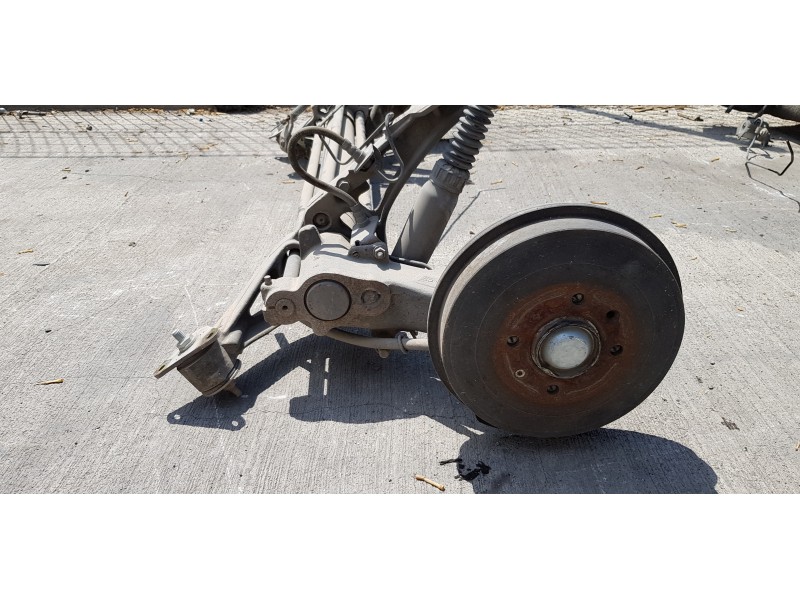 Recambio de puente trasero para peugeot partner (s1) combispace referencia OEM IAM 514883   Recambio de puente trasero para peugeot partner (s1) combispace referencia OEM IAM 514883