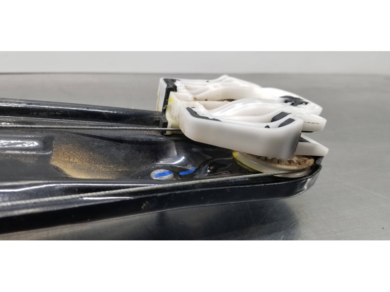 Recambio de elevalunas trasero izquierdo para bmw x3 (f25) xdrive 20d referencia OEM IAM 51357382139 7258535 