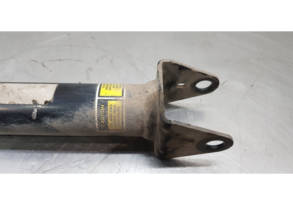 Recambio de amortiguador trasero derecho para mercedes clase m (w164) 280 / 300 cdi (164.120) referencia OEM IAM A1643202431  