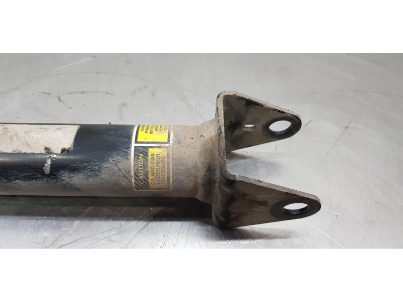 Recambio de amortiguador trasero derecho para mercedes clase m (w164) 280 / 300 cdi (164.120) referencia OEM IAM A1643202431  