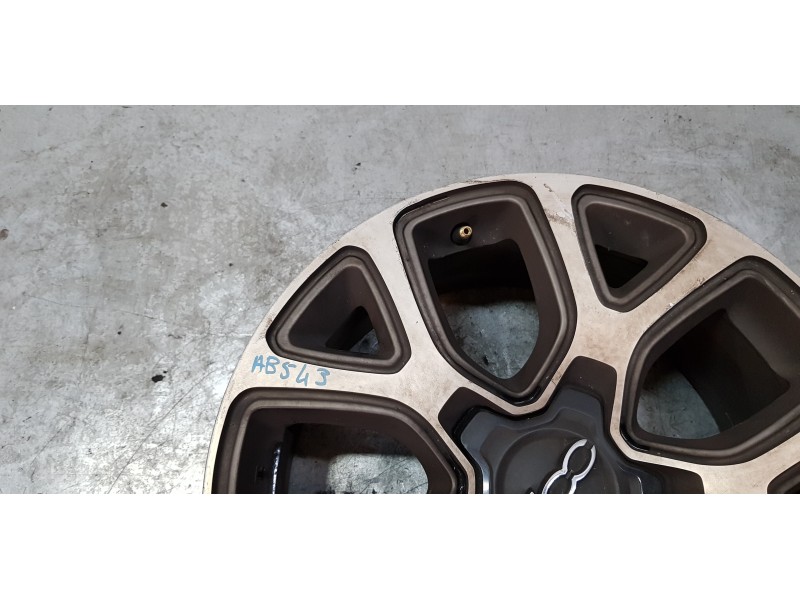 Recambio de llanta para fiat 500 x (334) pop star referencia OEM IAM 735626307  