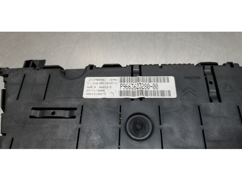 Recambio de cuadro instrumentos para citroen c4 grand picasso exclusive referencia OEM IAM 9663623280   Recambio de cuadro instrumentos para citroen c4 grand picasso exclusive referencia OEM IAM 9663623280