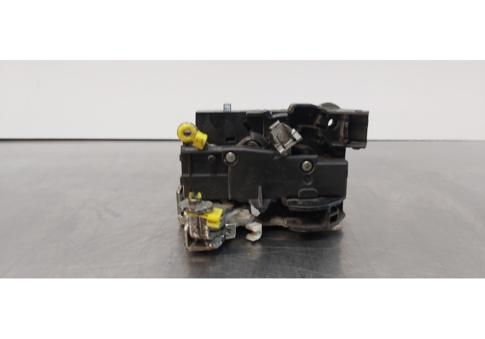 Recambio de cerradura puerta delantera izquierda para iveco daily pr einzelkabine 35 s... radstand 3000 referencia OEM IAM 58013