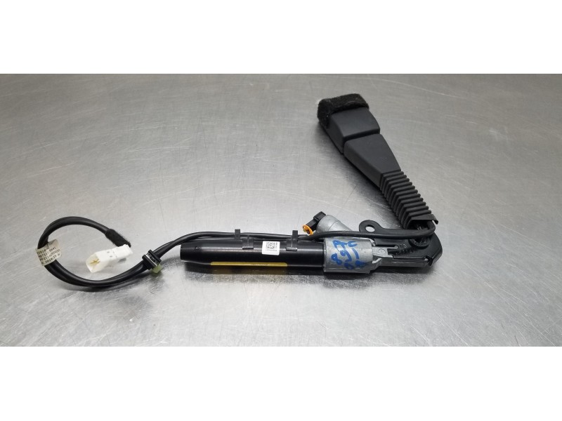 Recambio de enganche del cinturon delantero der para bmw x3 (f25) xdrive 20d referencia OEM IAM 72117256646  