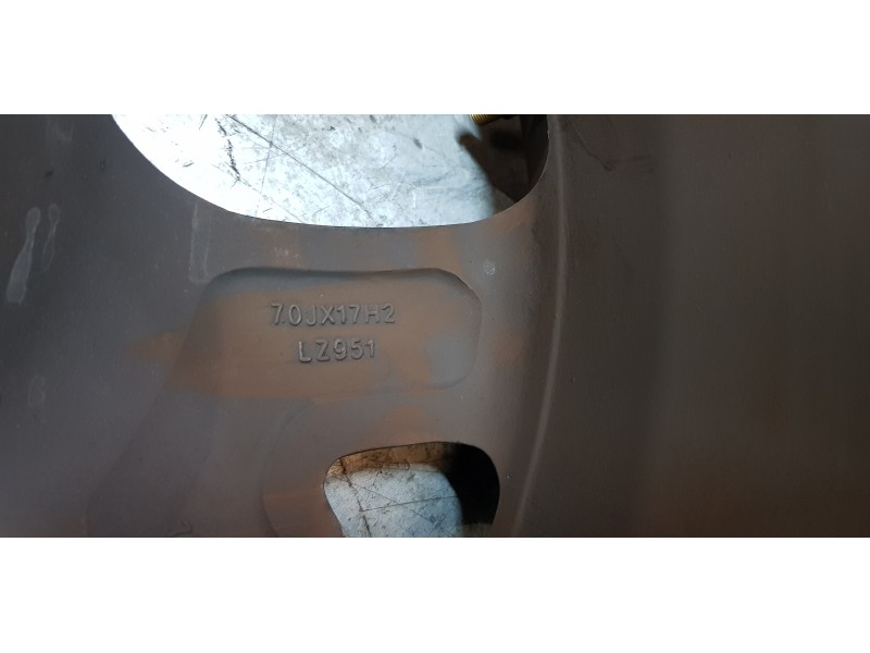 Recambio de llanta para fiat 500 x (334) pop star referencia OEM IAM 735626307  