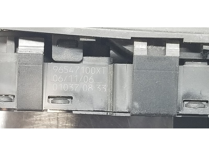 Recambio de mando elevalunas delantero izquierdo para citroen c4 grand picasso exclusive referencia OEM IAM 96547100XT   Recambio de mando elevalunas delantero izquierdo para citroen c4 grand picasso exclusive referencia OEM IAM 96547100XT