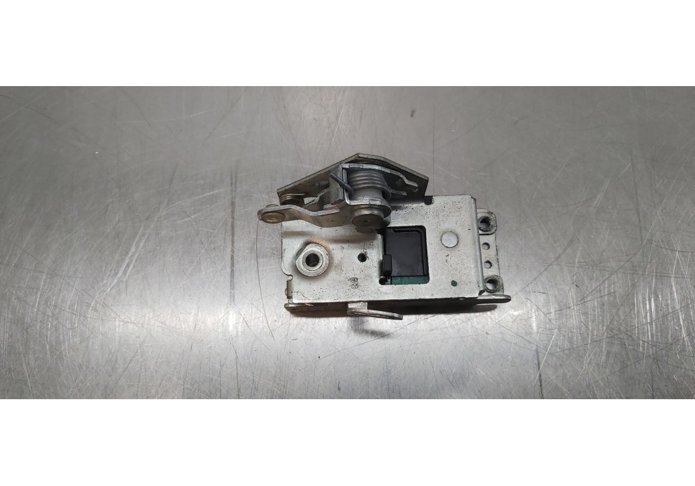 Recambio de cerradura puerta lateral derecha para iveco daily pr einzelkabine 35 s... radstand 3000 referencia OEM IAM 500329770 Recambio de cerradura puerta lateral derecha para iveco daily pr einzelkabine 35 s... radstand 3000 referencia OEM IAM 500329770