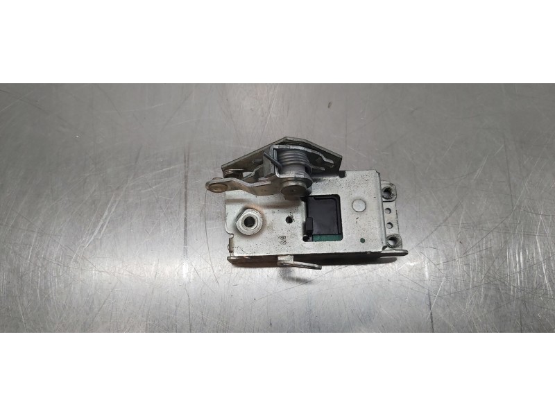 Recambio de cerradura puerta lateral derecha para iveco daily pr einzelkabine 35 s... radstand 3000 referencia OEM IAM 500329770 Recambio de cerradura puerta lateral derecha para iveco daily pr einzelkabine 35 s... radstand 3000 referencia OEM IAM 500329770