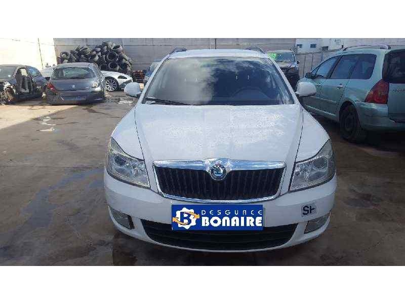 skoda octavia combi (1z5) del año 2013