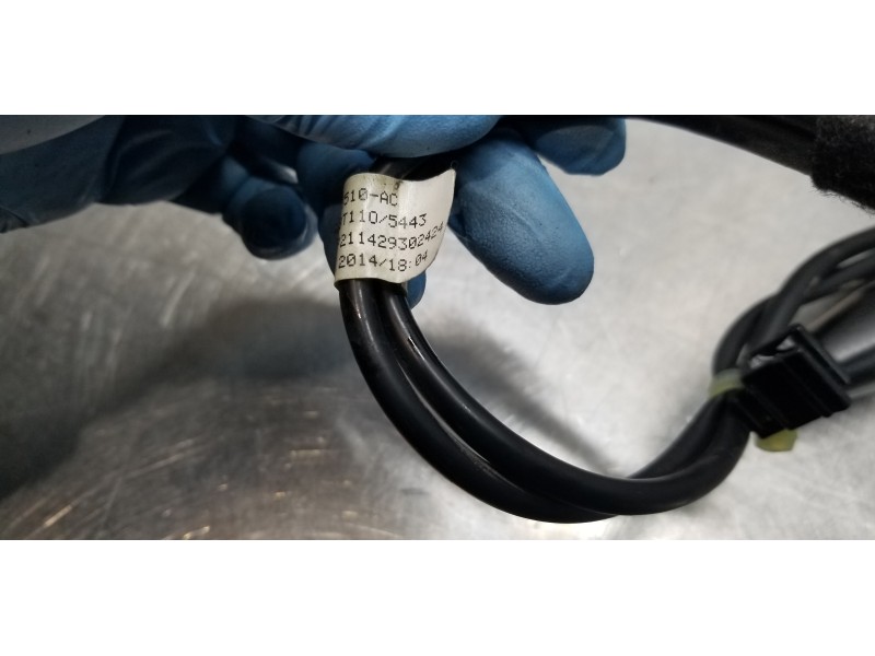 Recambio de enganche del cinturon delantero der para bmw x3 (f25) xdrive 20d referencia OEM IAM 72117256646  